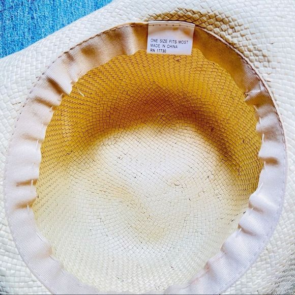 VNTG Soft Straw Sun Hat, Wide Brimmed, Nice Details So Cute! — SZ OS (runs‎ SM) - Picture 7 of 11
